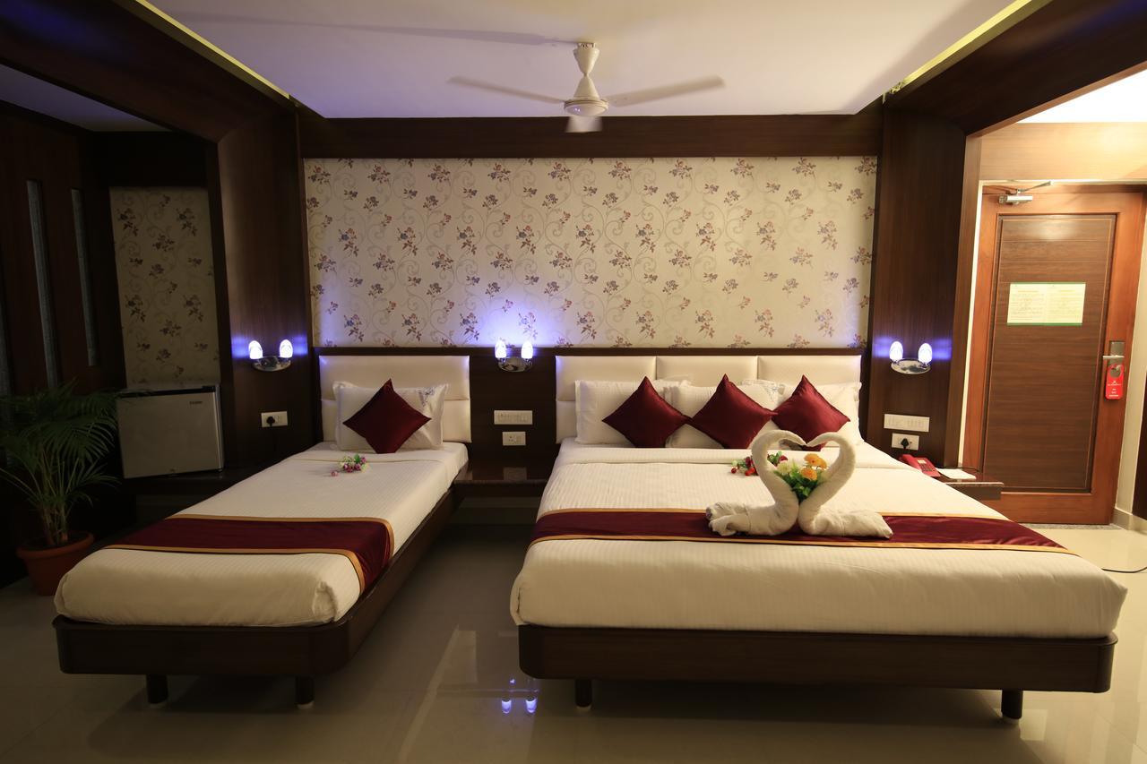 Kr Residency Otel Kānādukāttān Oda fotoğraf